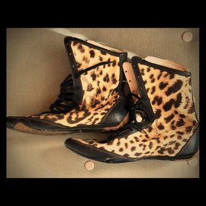 Roberto Cavalli lace up leopard boots size 37